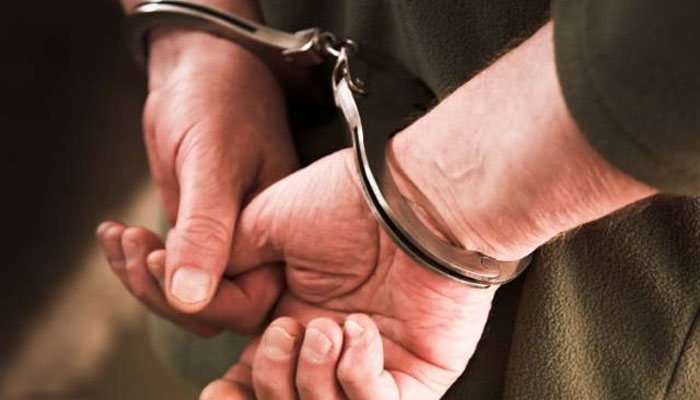 کراچی :پولیس کی کارروائی،القاعدہ کا اہم کمانڈر گرفتار