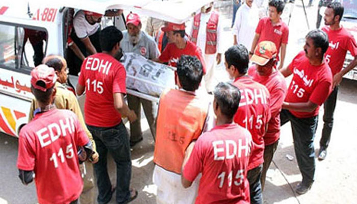 نوری آباد میں ٹریلرکی بس کو ٹکر،2 افراد جاں بحق
