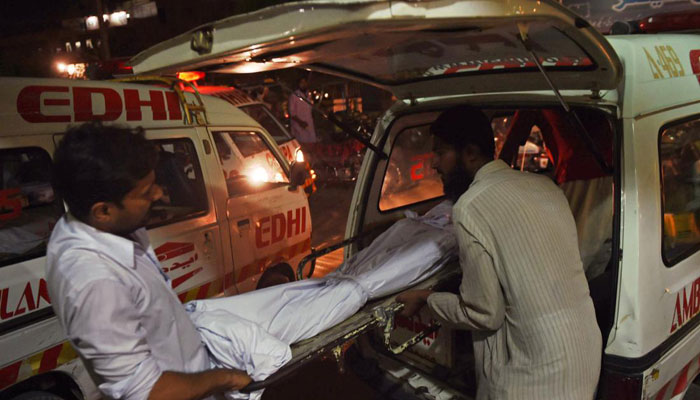 لاہور:دو منزلہ مکان کی چھت گرنے سے 5افراد جاں بحق