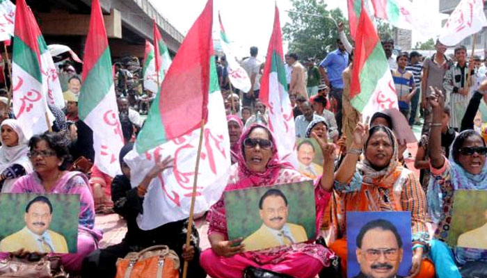 کراچی :متحدہ کارکنان کی گرفتاری کیخلاف دھرنا دوسرے روز بھی جاری