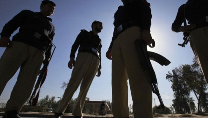 کراچی :پولیس اہلکاروں کا قتل ،ہتھیاروں کا دیگر وارداتوں میں استعمال کا انکشاف