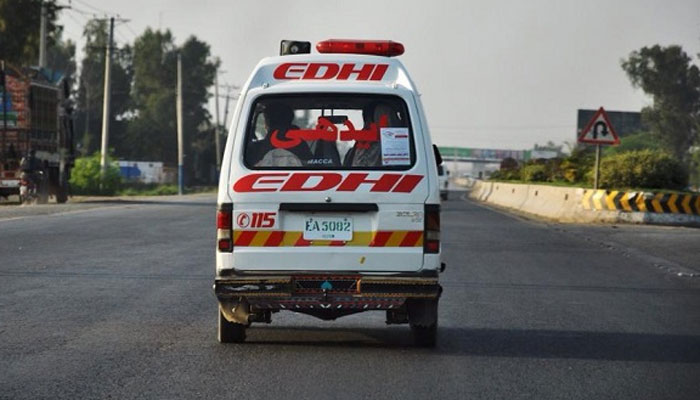 جامشورو:مسافر کوچ کو حادثہ،ہلاکتیں 10 ہوگئیں