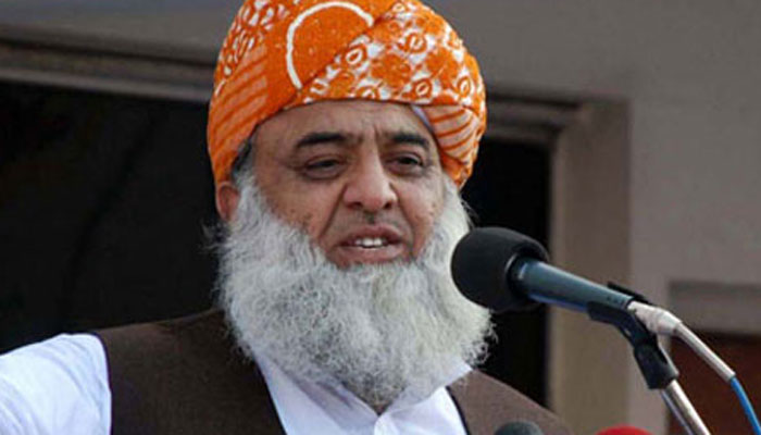 ملک میں بے چینی ایک مخصوص جماعت پھیلارہی ہے ،فضل الرحمان