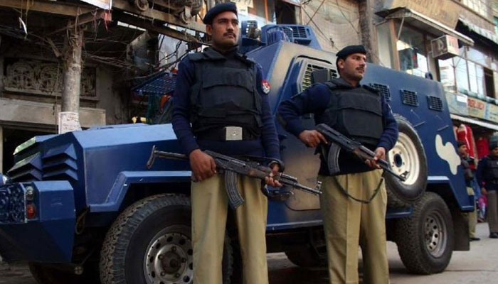 کراچی:مبینہ پولیس مقابلے میں 2 ڈاکو ہلاک