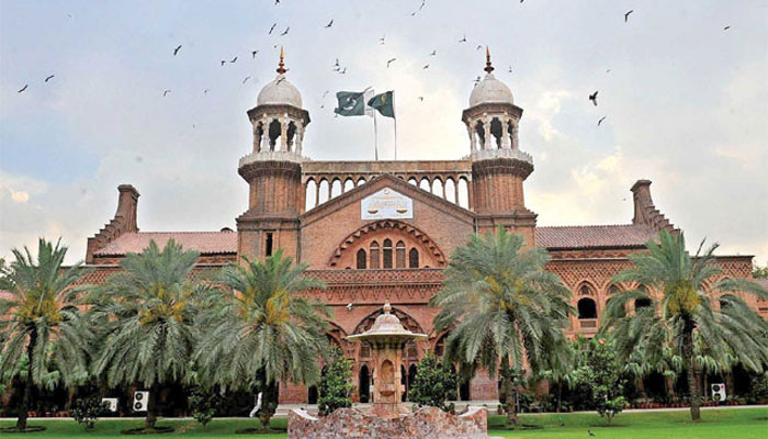 لاہورہائیکورٹ:پاناما لیکس،چیئرمین نیب سے جواب طلب