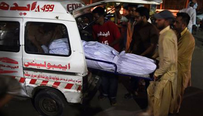 کراچی میں فائرنگ کرکے 3افراد کو قتل کردیا گیا