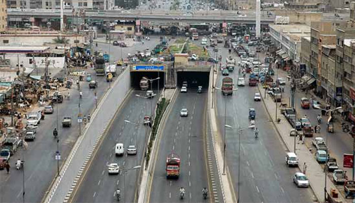 کراچی:ایم کیو ایم کی اپیل کے باوجود کاروباراور ٹرانسپورٹ معمول پر