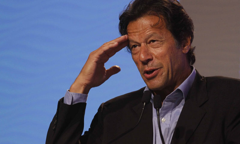 عمران خان کا دھرنے سے قبل آئینی اداروں سے رجوع کا فیصلہ