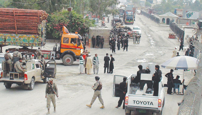 پاک افغان طورخم بارڈرپر آج تیسرے روز بھی کشیدگی برقرار