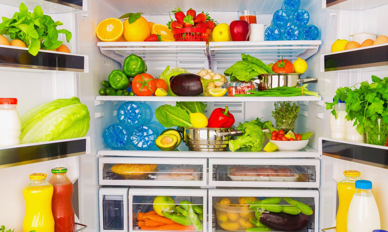 کیا آپ بھی یہ اشیاء ریفریجریٹر میں رکھتے ہیں؟