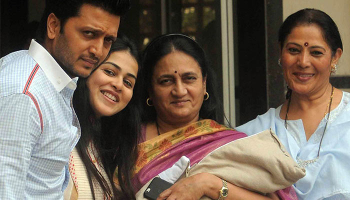 رتیش دیش مکھ نے کیا اہم اعلان