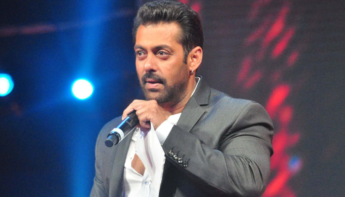 سلمان خان نے اپنے آپ کو'مظلوم لڑکی' سے تشبیہ دے دی