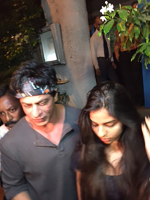 شاہ رخ اپنے گھر کے کلینڈر کے ساتھ کیا کرتے ہیں؟