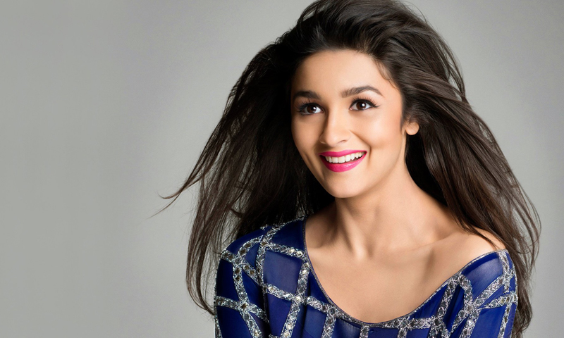 عالیہ بھٹ کرینہ کپور کی جگہ کاسٹ