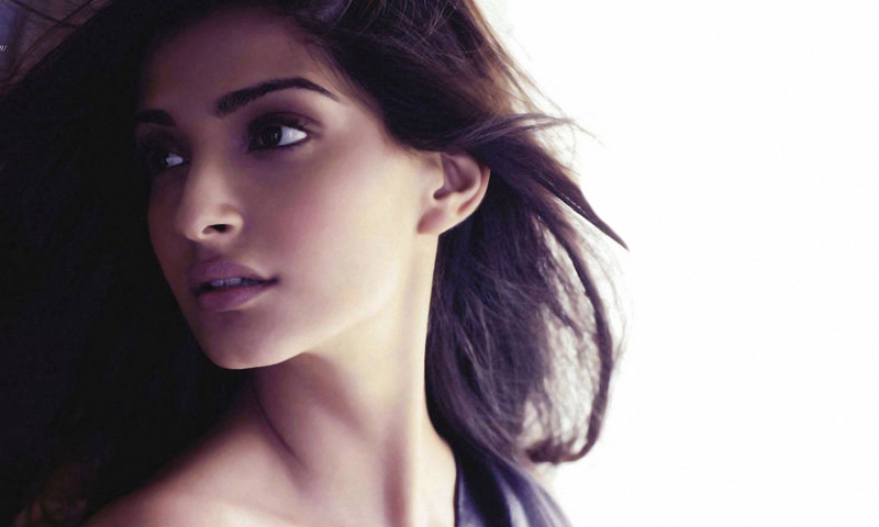 سونم کپور بھی ہولی وڈ کو پیاری ہو گئیں