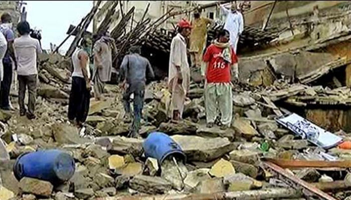 کراچی:بوائلر پھٹنے سےبرف خانےکی چھت گر گئی،6مزدور جاں بحق