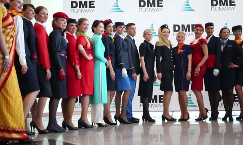 روس :ایئرپورٹ پر فیشن شو کا انعقاد