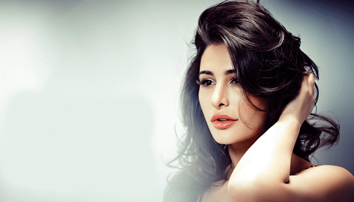 نرگس فخری نے آخر کار خاموشی توڑ دی