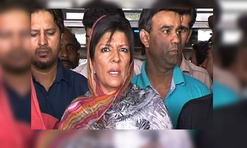 پنجاب :عمران خان کی ہمشیرہ ڈاکٹر عظمی سے ایلیٹ فورس کے اہلکاروں کی بدتمیزی