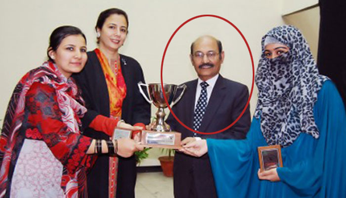&nbsp;نیب نے چیئرمین میٹرک بورڈ انوار احمد زائی کو گرفتار کرلیا
