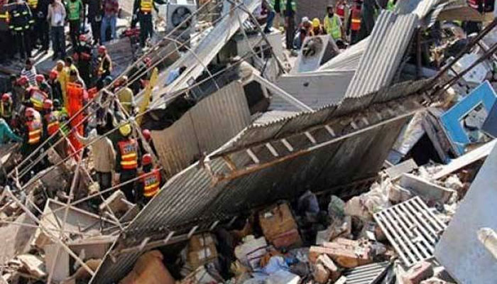 لاہور میں مکان کی چھت گرنےسے5 افراد جاں بحق،8زخمی