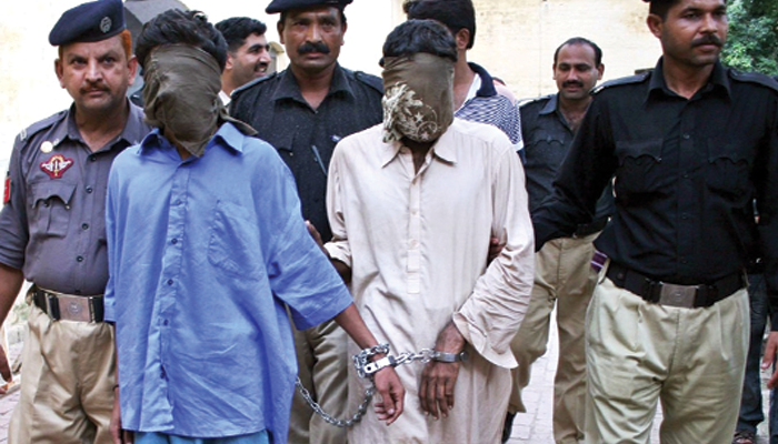 کراچی: بیٹی کو قتل کرنے والا باپ گرفتار