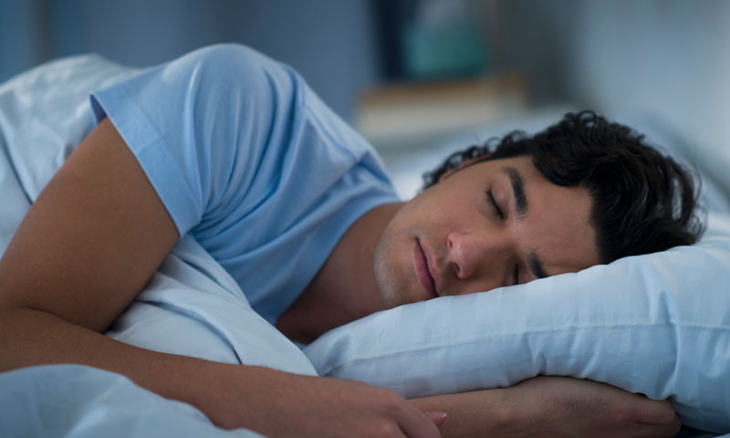 کیا آپ جانتے ہیں کہ کس کروٹ سونا آپ کی صحت کے لئے مفید ہے؟