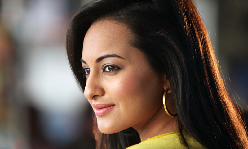 سناکشی سنہا فلم نور کی پہلی جھلک کے ساتھ سامنےآگئیں