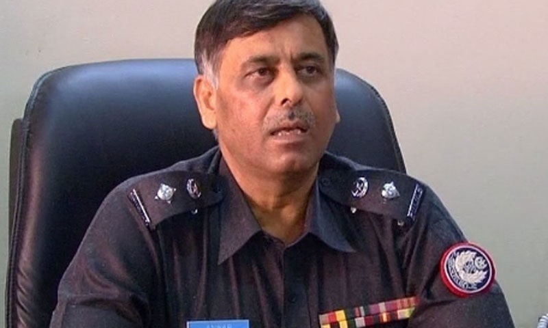 خواجہ اظہار کو ٹارگٹ کلرز کا چیف کہا جاتا ہے، راوانوار