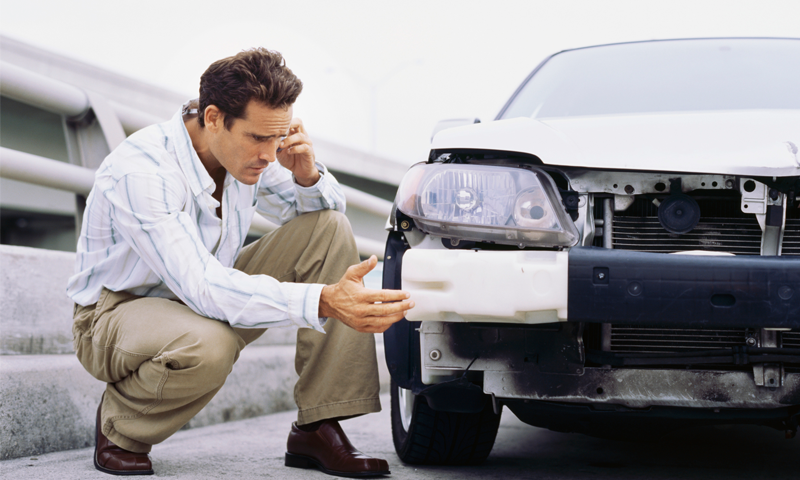 ایمرجنسی کی صورت میں ان چیزوں کو ہمیشہ اپنی گاڑی میں رکھیں