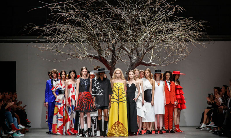 لندن: فیشن ویک ،ملبری کی کلیکشن پیش