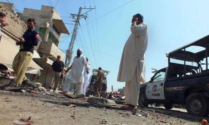 صوابی میں پولیس موبائل پرحملہ،جوابی کارروائی میں 2حملہ آور مارے گئے