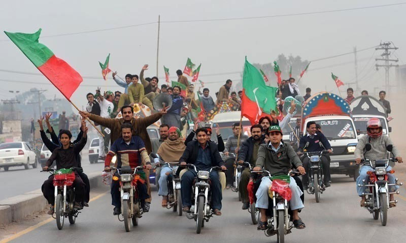 رائیونڈ مارچ میں شرکت، پی ٹی آئی کی ریلیاں مختلف علاقوں سے روانہ