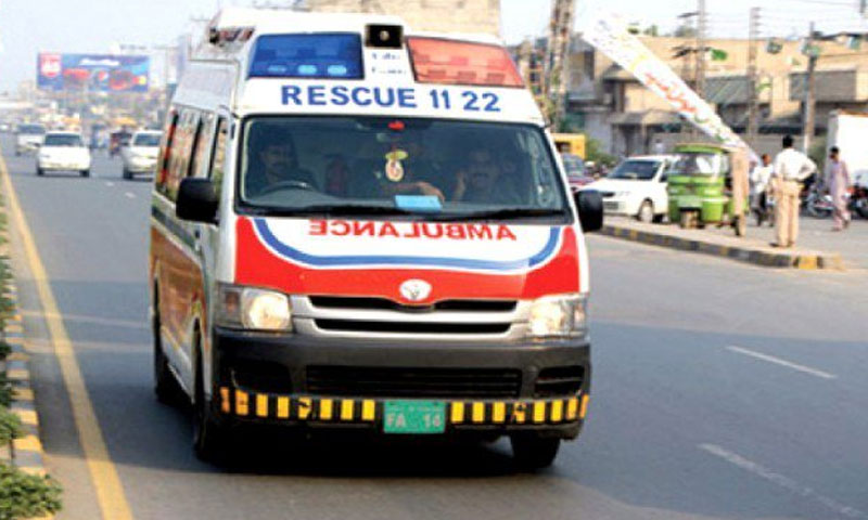 فیصل آباد:تیز رفتارکار فٹ پاتھ سے ٹکرا گئی،2افراد جاں بحق