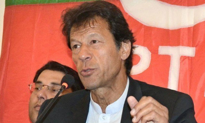 کس قانون کے تحت کارکنوں کو گرفتار کیا جارہا ہے،عمران خان