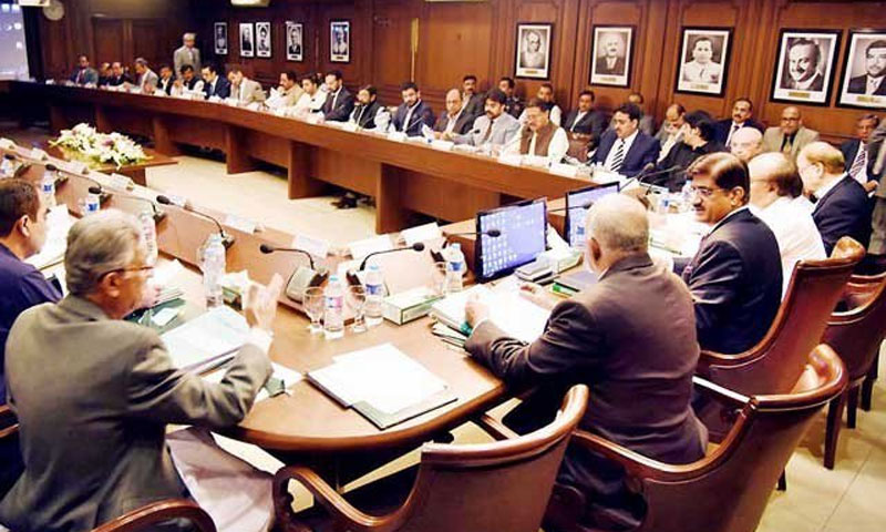 کراچی میں دکانیں شام7اور شادی ہالز رات10 بجے بندکرنے کا حکم