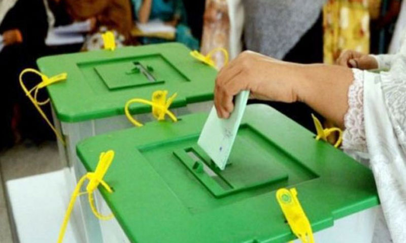 شکارپور میں پی ایس 11پر ضمنی انتخاب کے لئے پولنگ جاری