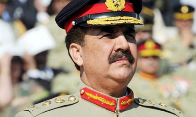 آرمی چیف راحیل شریف کا اسٹرائیک کورمنگلا کا دورہ