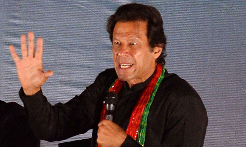 نوازشریف پیسے کے چکر میں ملک کوتباہ کررہے ہیں،عمران خان