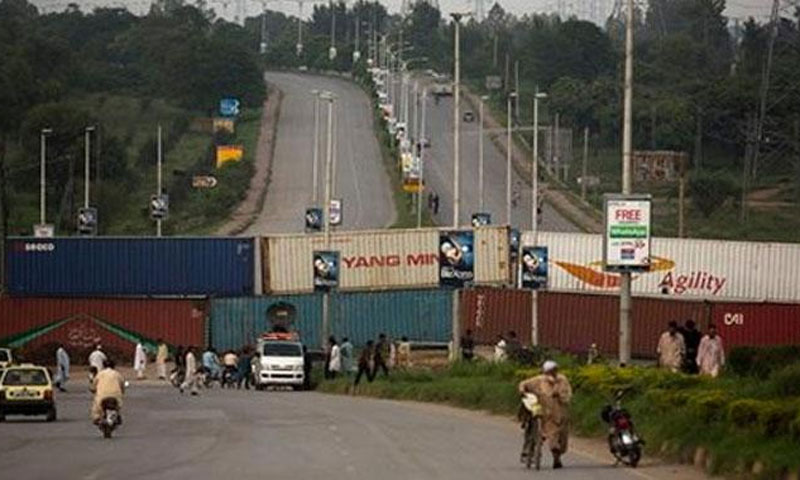 اسلام آبادکےریڈزون میں ناخوشگوار واقعےسے نمٹنےکیلئے کنٹینرزنصب