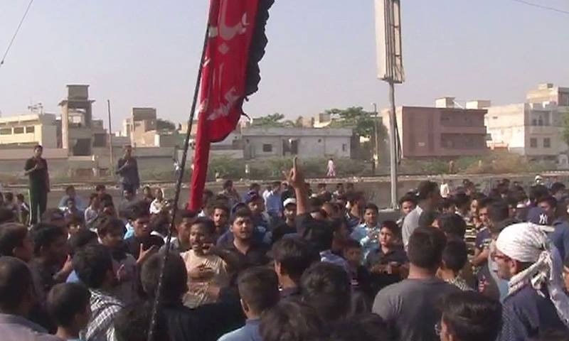 کراچی:فیصل رضاعابدی اور دیگر علماء کی گرفتاری کیخلاف دھرنا جاری