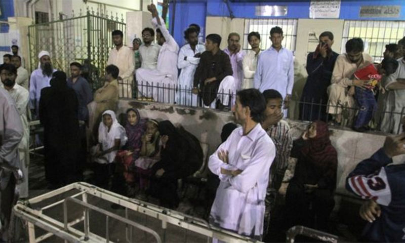 خضدار:درگاہ شاہ نورانی پر خود کش حملہ، جاں بحق افراد کی تعداد52ہوگئی