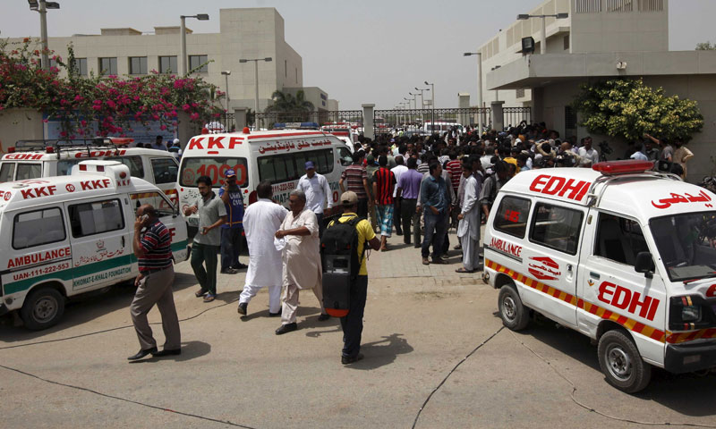 لاہور:نجی ریسٹورنٹ میں گیس سلنڈر دھماکہ،26 افراد جھلس گئے