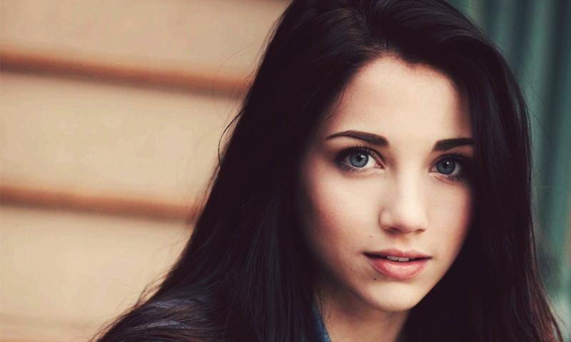 اپنی عمر سے 10 سال چھوٹے نظر آئیں