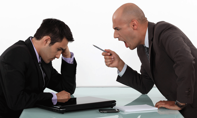 وہ 5 علامات جو ظاہر کرتی ہیں کہ آپ کی ملازمت خطرے میں ہے