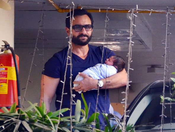 تیمورخان کی اپنے والدین کے ساتھ خوبصورت تصاویر