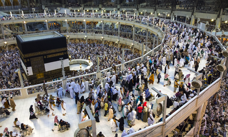 سعودی عرب کا رواں سال عمرہ فیس نہ لینے کا اعلان