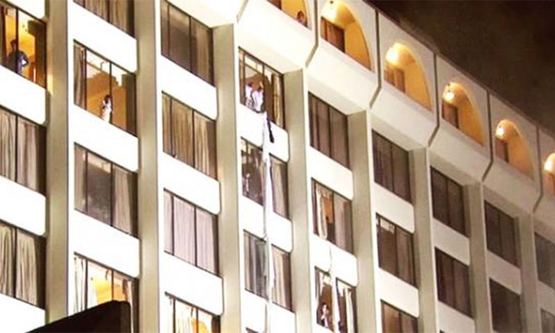 کراچی:ریجنٹ پلازہ ہوٹل میں آتشزدگی، 11افراد جاں بحق