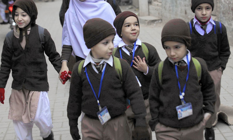 پنجاب: محکمہ تعلیم نے موسم سرما کی تعطیلات کا اعلان کردیا
