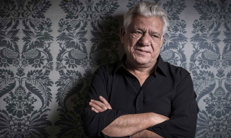 بھارت: معروف اداکار اوم پوری کی موت معمہ بن گئی